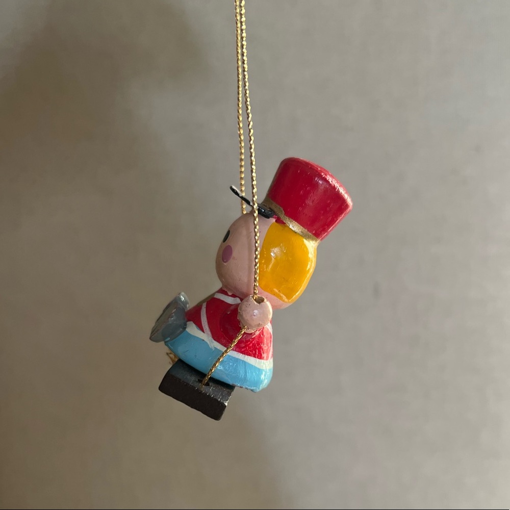 Drummer Boy Ornament, Chippy Wooden Christmas Ornament, Hand Painted Soldier - Picture 4 of 7